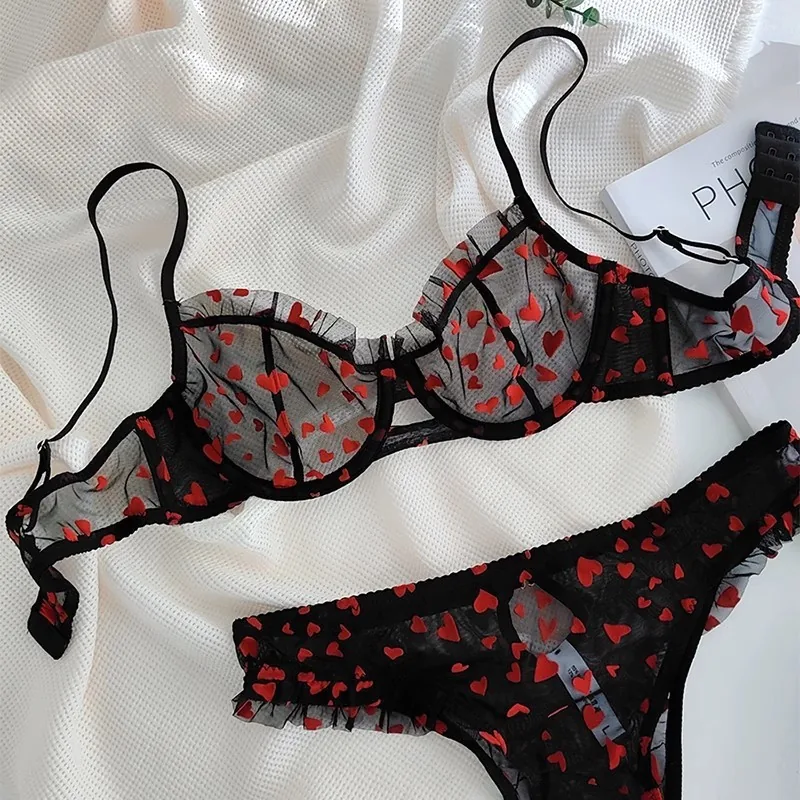 Ensemble soutien-gorge en dentelle transparent à motif cœur