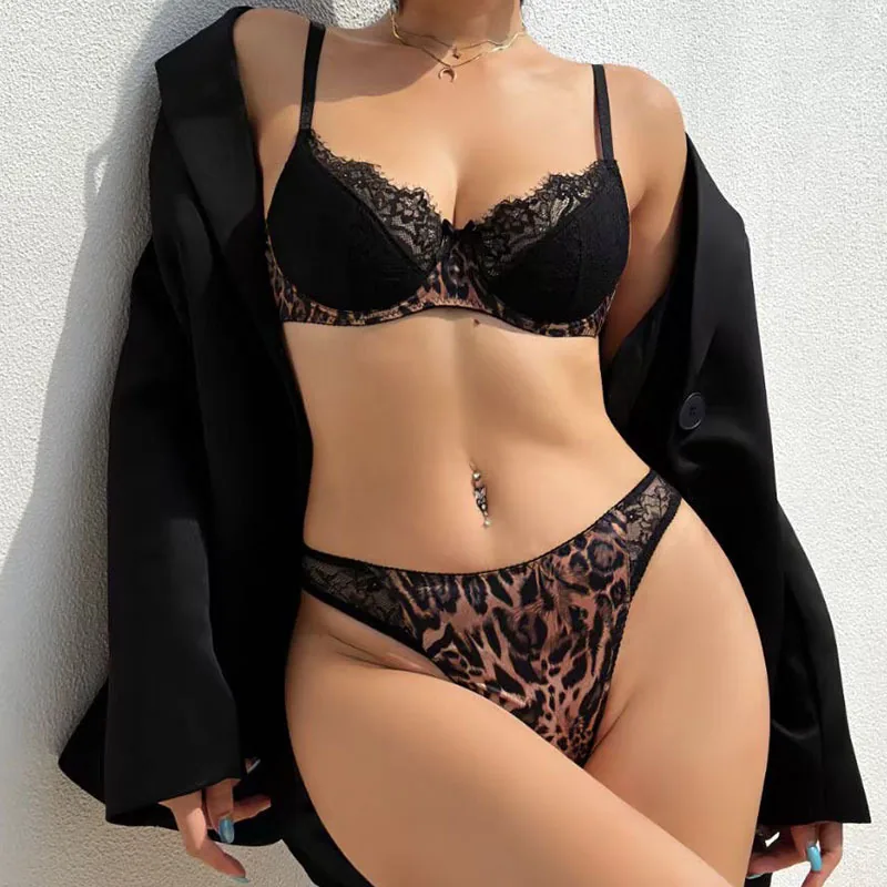 Set reggiseno in pizzo leopardato