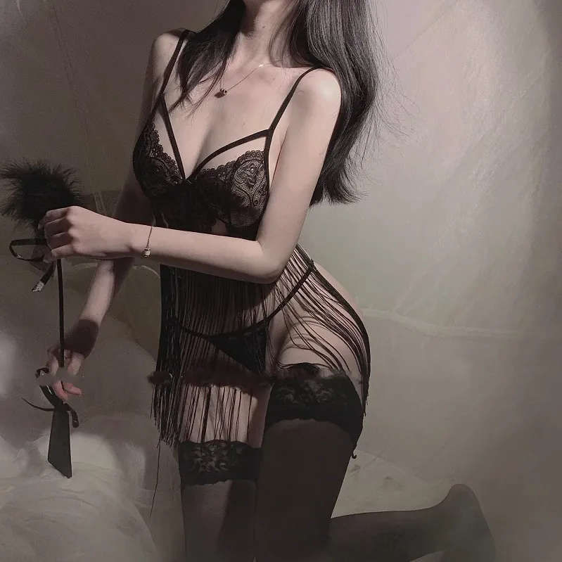 Costume nuisette caraco à franges en dentelle transparente