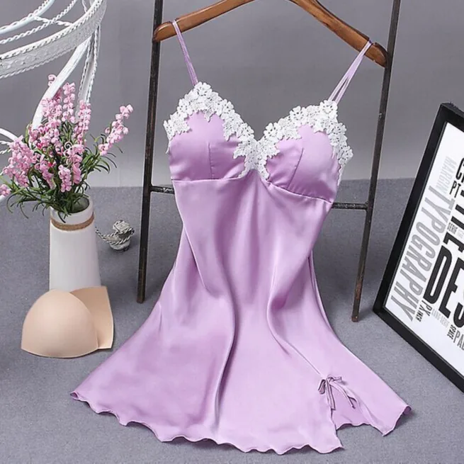 Spitzen-Nachthemd im Hofstil aus transparentem Mesh