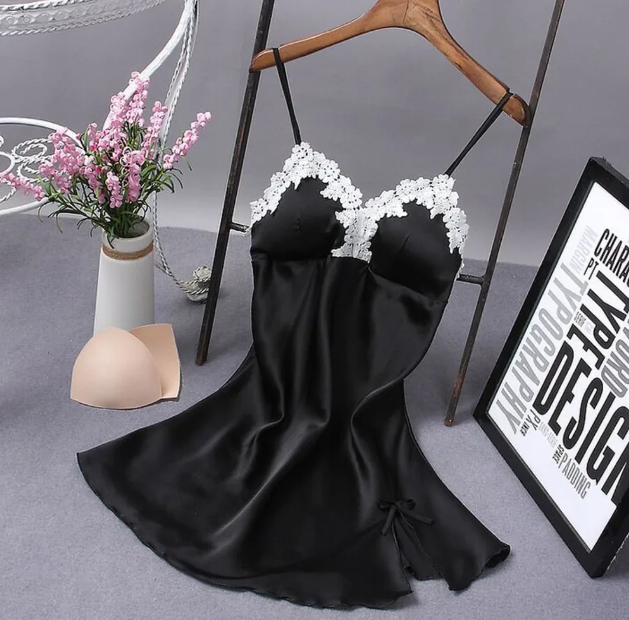 Spitzen-Nachthemd im Hofstil aus transparentem Mesh