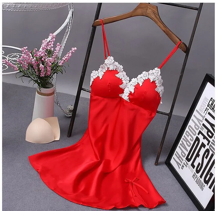 Spitzen-Nachthemd im Hofstil aus transparentem Mesh