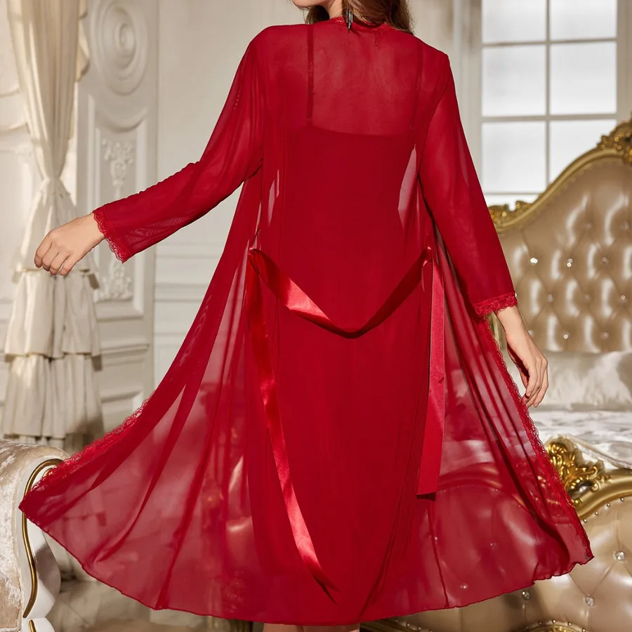 Robe och nattlinne i spets och mesh, set