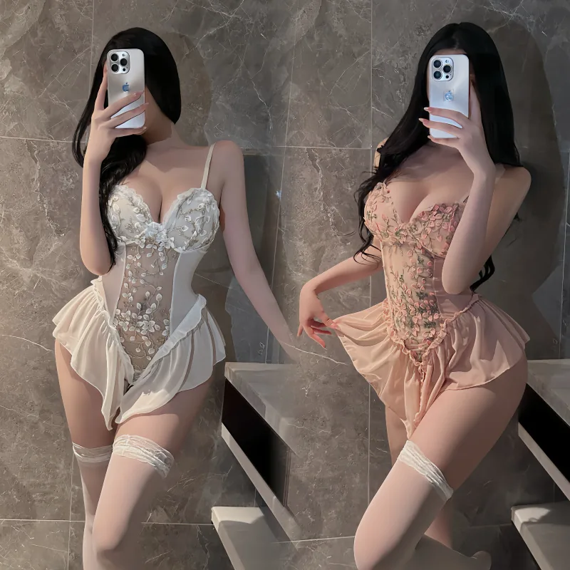 Body in pizzo floreale con scollo profondo a V