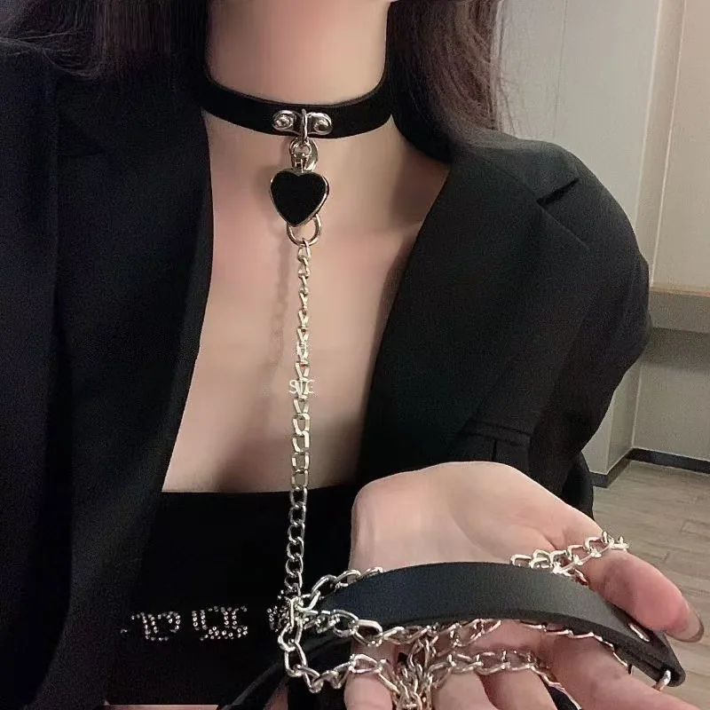 Conjunto de collar choker con forma de gato
