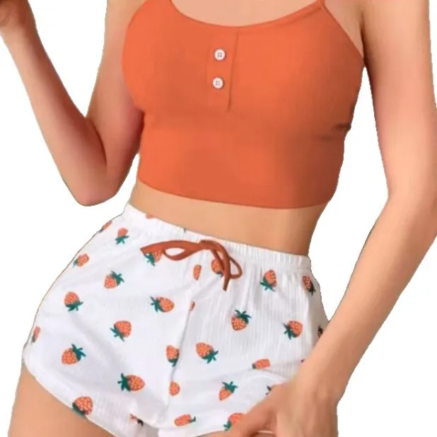 Geribde cami en shorts pyjama set