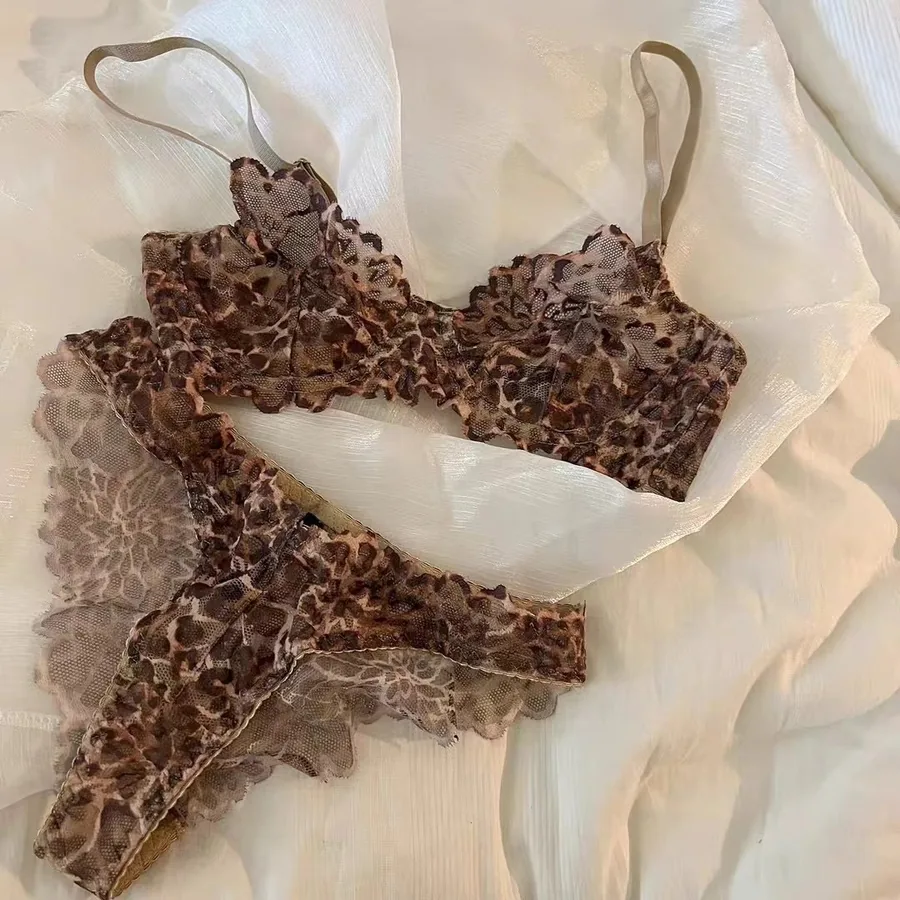 Bh-set i spets med leopardmönster