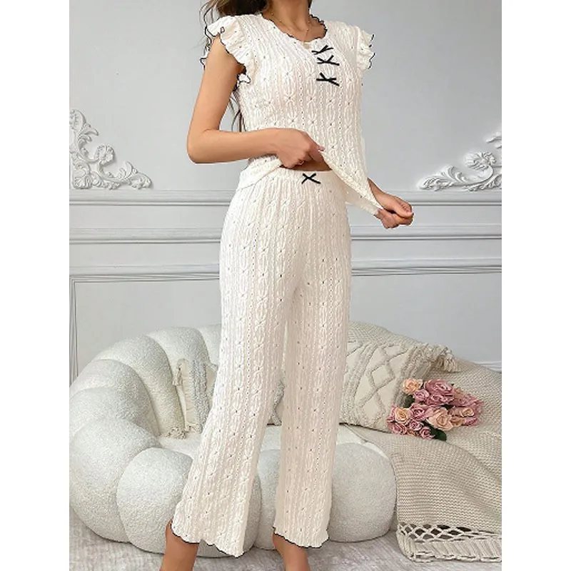 Pyjama-Set mit Cutout und Spitzenbesatz