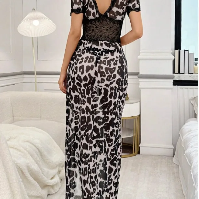 Ensemble robe longue en résille imprimé léopard
