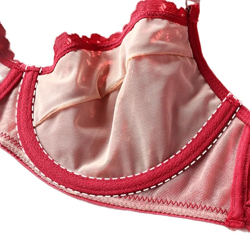 Ensemble soutien-gorge minimiseur en dentelle avec bas