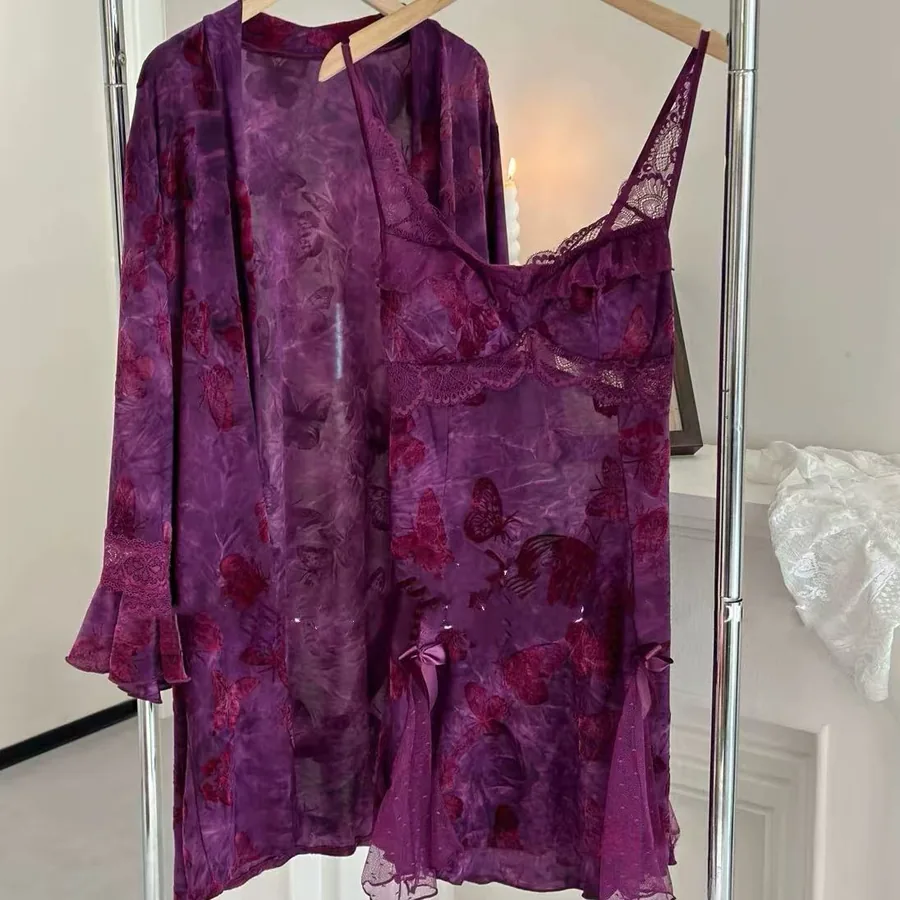 Set camicia da notte e vestaglia in pizzo farfalla con allacciatura al collo