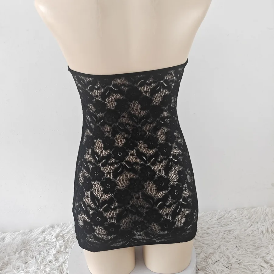 Set minigonna in pizzo e rete
