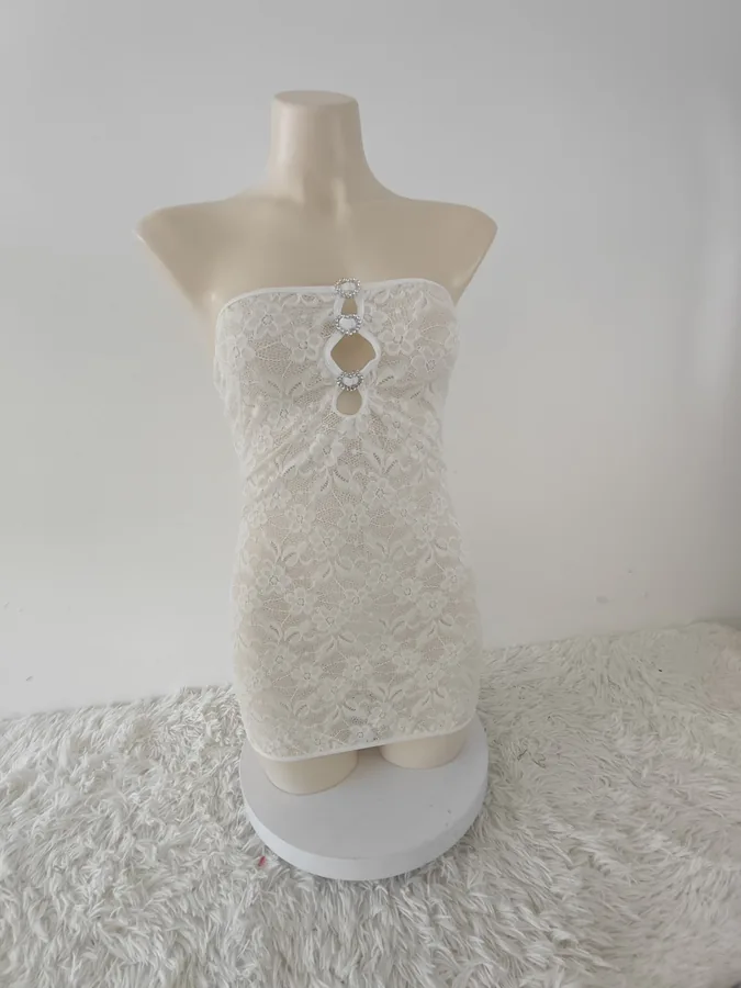 Set minigonna in pizzo e rete