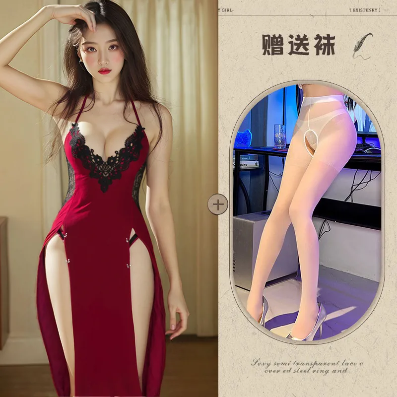 Sammetsklänning i qipao-stil med djup V-ringning