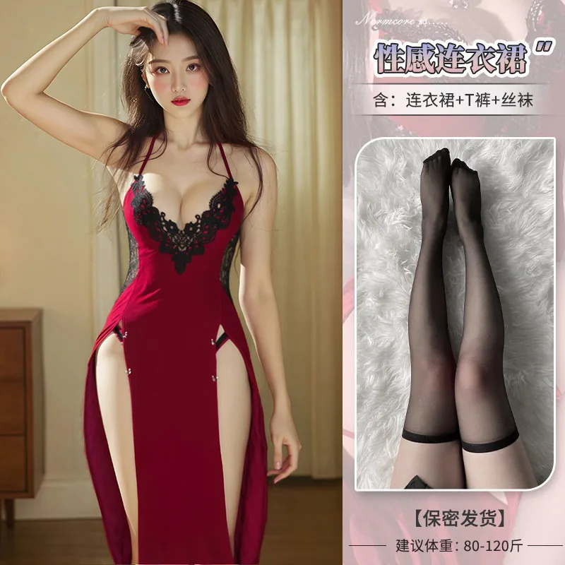 Sammetsklänning i qipao-stil med djup V-ringning