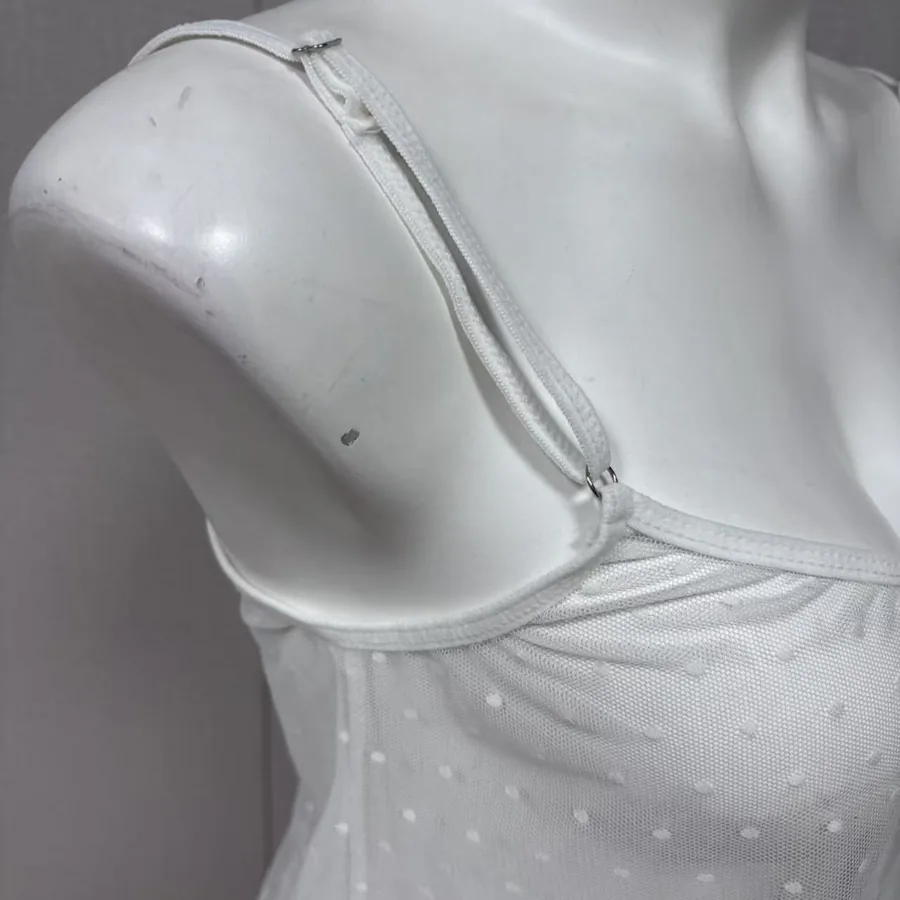 Ensemble haut et short en mousseline transparente et dentelle